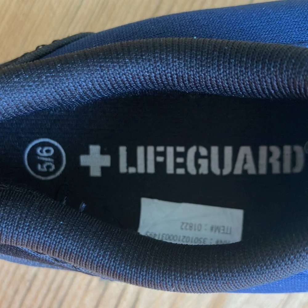 Lifeguard 5/6 Little Kids Water Shoes Blue Black Like New
